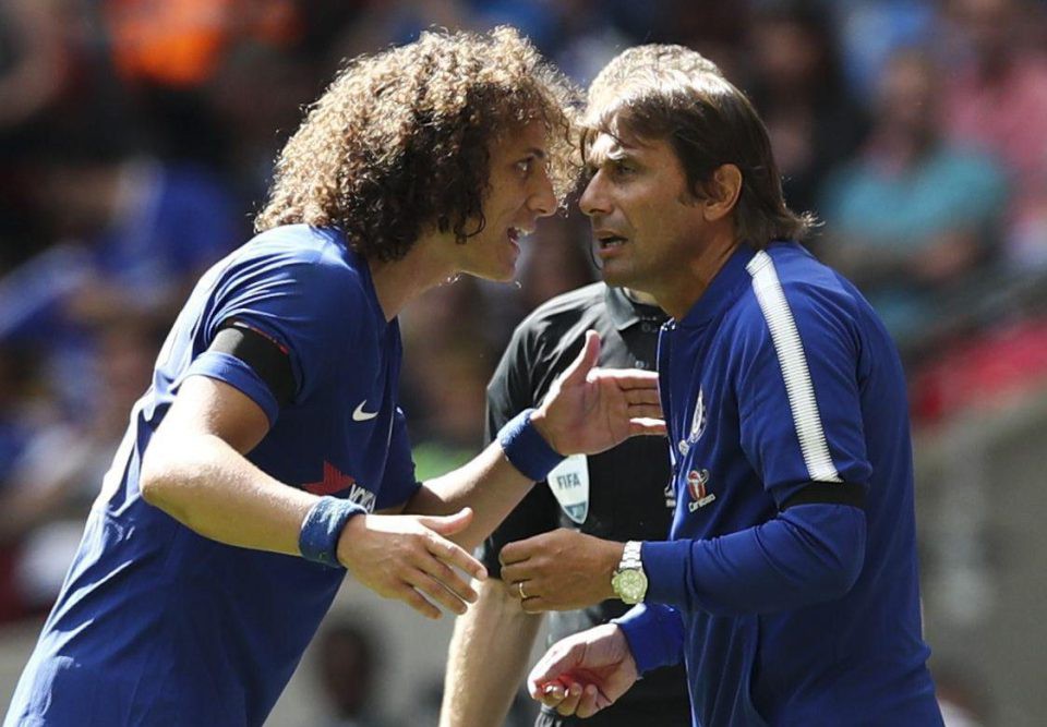 H&igrave;nh ảnh: Luiz m&acirc;u thuẫn với HLV Conte v&agrave; sẽ được bật đ&egrave;n xanh ra đi
