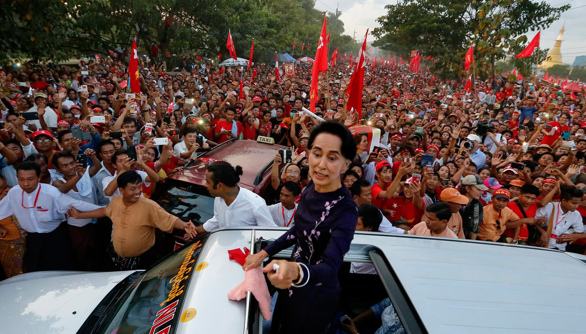 Bóng đá Myanmar và nguồn cảm hứng từ “Dì Suu”