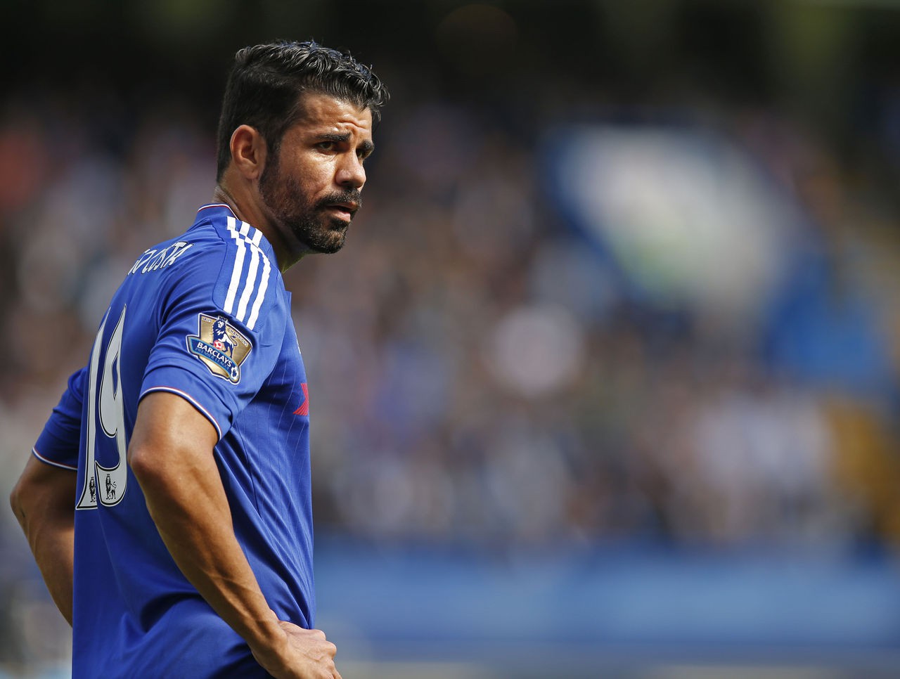 Conte chưa đến, Chelsea đã "lọc máu"