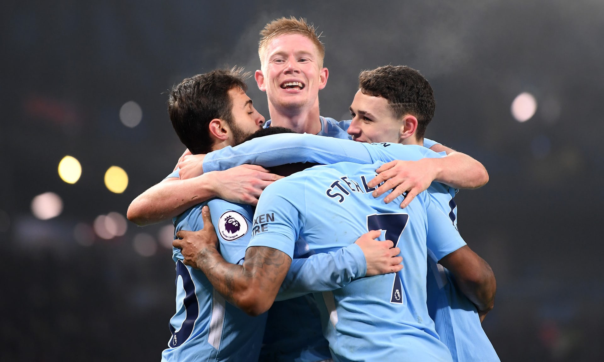 Kết quả bóng đá: Vùi dập Tottenham, Man City làm "Vua Big Six"