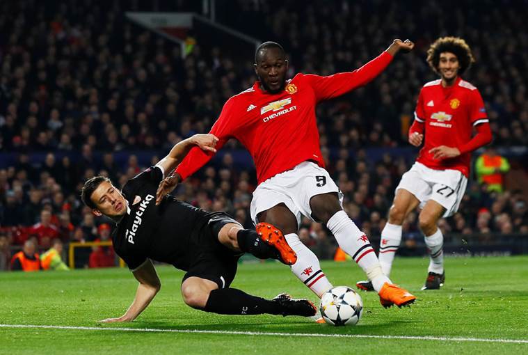 Lập kỷ lục ghi bàn sau 8 năm, Lukaku "tố" đồng đội sau trận thua Sevilla