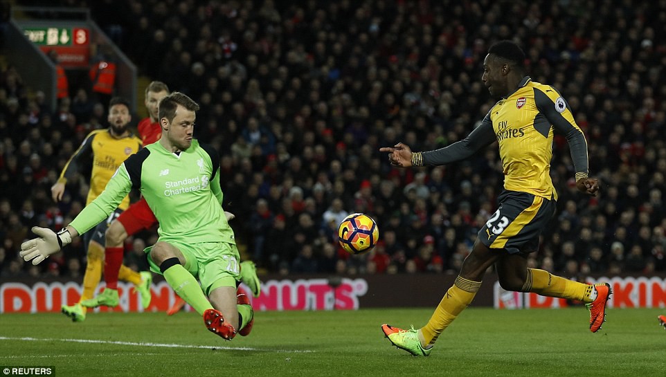 Liverpool và Arsenal "vá lưới" thế nào ở đại chiến Chủ nhật này?