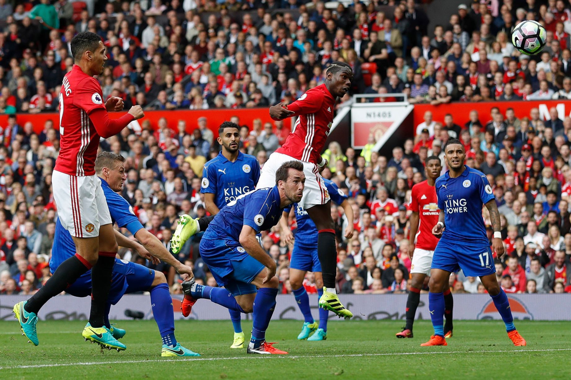 Man Utd có “vũ khí độc” đánh bại Liverpool?
