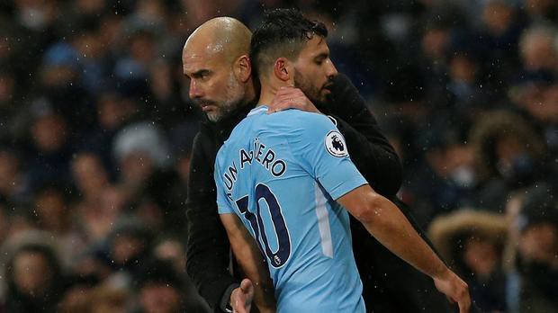 Tin bóng đá ngày 13/4: Aguero chấn thương lo mất World Cup