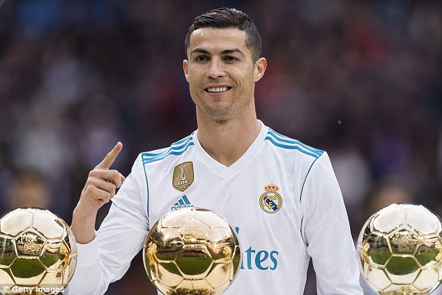 Tin bóng đá ngày 2/1: Ronaldo ra yêu cầu BLĐ Real mua 4 cầu thủ