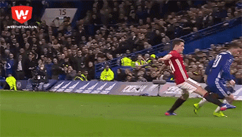 Trọng tài "bức tử" Herrera, Mourinho cay cú phản đòn
