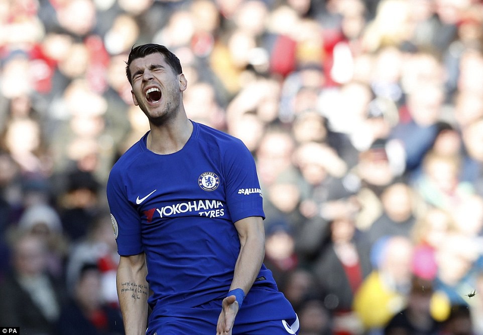 Trọng tài có sai lầm khi từ chối bàn gỡ của Chelsea trước MU?