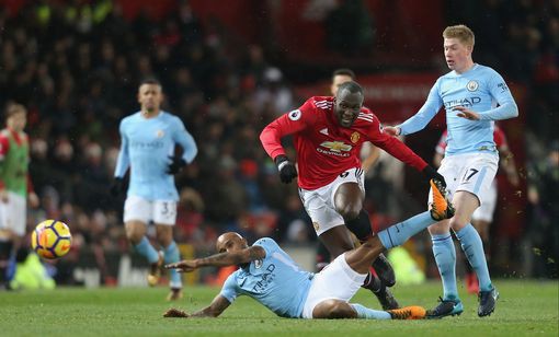 Trực tiếp trận MU - Man City: Lukaku mắc sai lầm kép, MU gục ngã