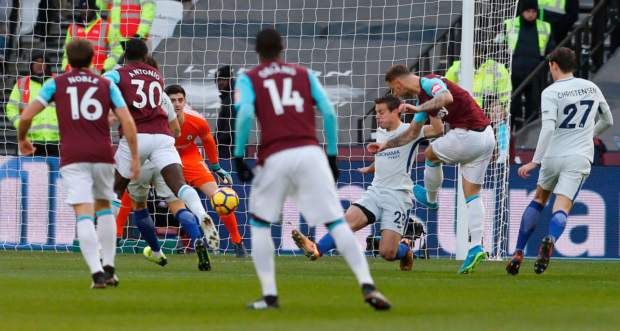 Trực tiếp trận West Ham - Chelsea: Arnautovic khiến Chelsea trắng tay