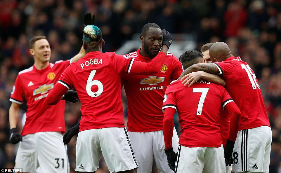 Video: Dấu mốc ngoạn mục của Lukaku giúp Man Utd hạ gục Swansea