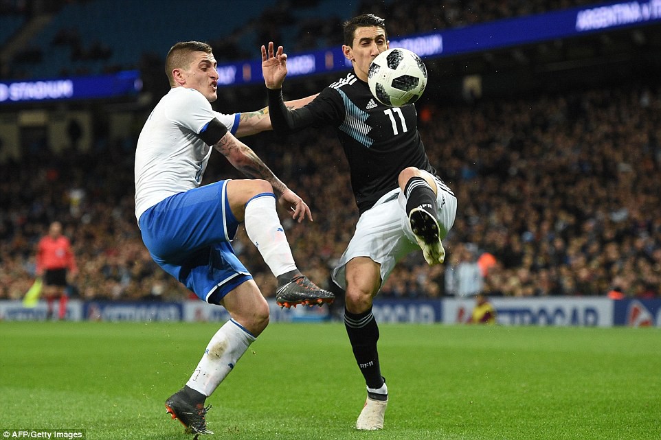 Video: Messi làm khán giả, Argentina vẫn dễ dàng hạ đo ván Italia
