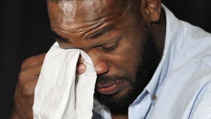 Jon Jones phải tham dự phiên điều trần do USADA tổ chức trong thời gian sắp tới. Jon Jones phải tham dự phiên điều trần do USADA tổ chức trong thời gian sắp tới.
