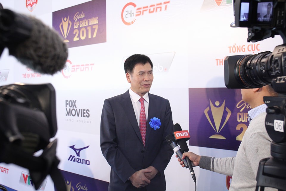 Cúp Chiến thắng 2017: Vinh danh Lê Thanh Tùng và Bùi Thu Thảo Cúp Chiến thắng 2017: Vinh danh Lê Thanh Tùng và Bùi Thu Thảo
