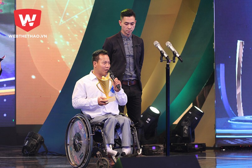 Cúp Chiến thắng 2017: Vinh danh Lê Thanh Tùng và Bùi Thu Thảo Cúp Chiến thắng 2017: Vinh danh Lê Thanh Tùng và Bùi Thu Thảo