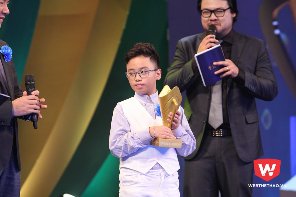 Kỳ thủ 8 tuổi Phạm Trần Gia Phúc là chủ nhân của hạng mục ''VĐV được yêu thích nhất'' - Cúp chiến thắng 2017 Kỳ thủ 8 tuổi Phạm Trần Gia Phúc là chủ nhân của hạng mục ''VĐV được yêu thích nhất'' - Cúp chiến thắng 2017