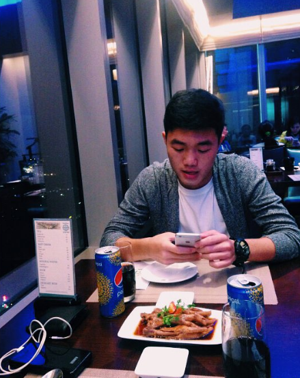 Ch&acirc;n g&agrave; cũng l&agrave; một trong những m&oacute;n kho&aacute;i khẩu của cầu thủ người Tuy&ecirc;n Quang.