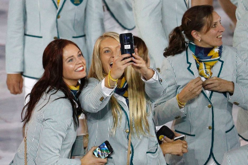 Những khoảnh khắc vui nhộn của các VĐV Australia. Những khoảnh khắc vui nhộn của các VĐV Australia.