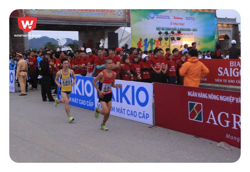 Cự ly 42km c&oacute; gần 30 VĐV chuy&ecirc;n nghiệp lẫn phong tr&agrave;o tham gia tranh t&agrave;i.