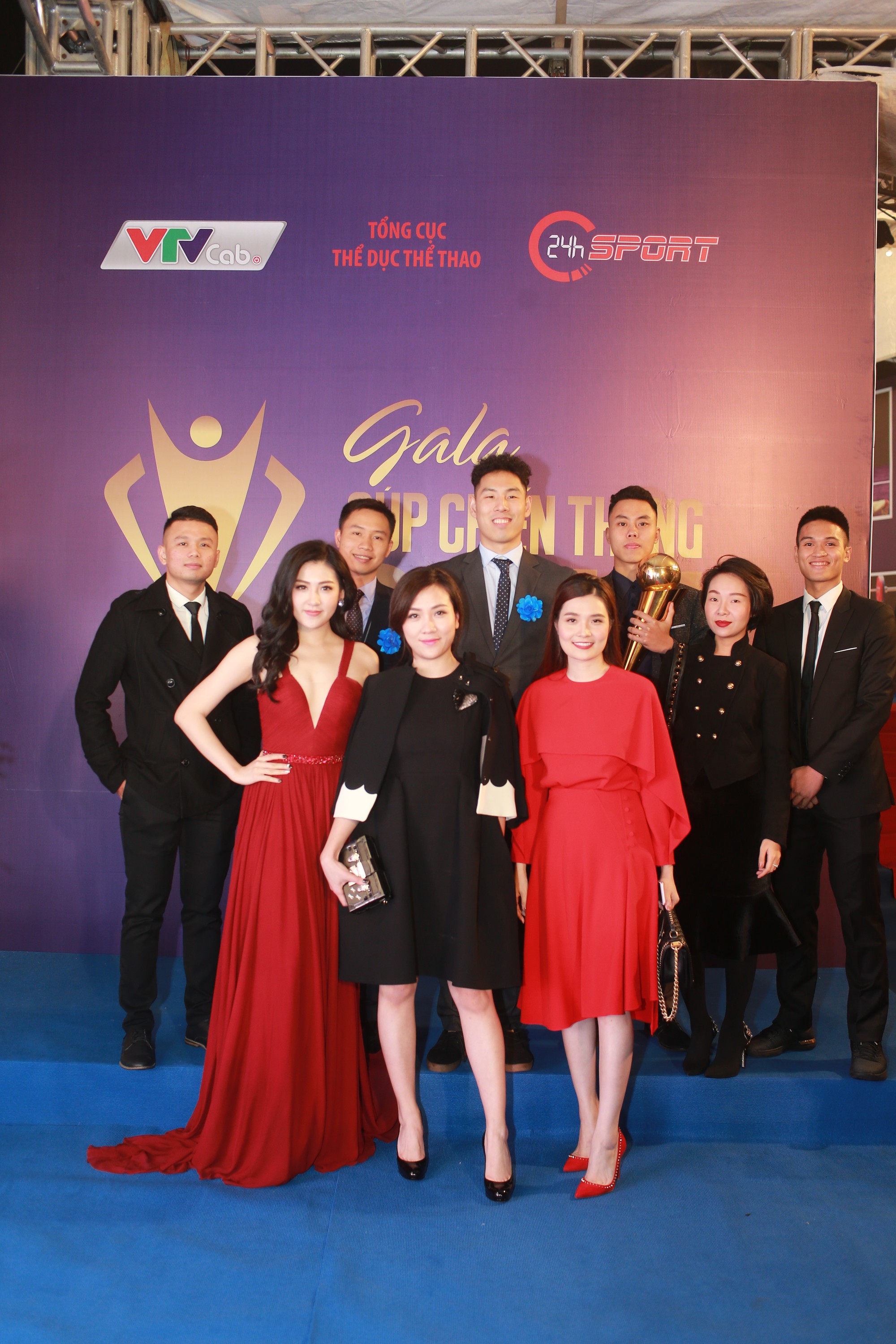 Cúp Chiến thắng 2017: Vinh danh Lê Thanh Tùng và Bùi Thu Thảo