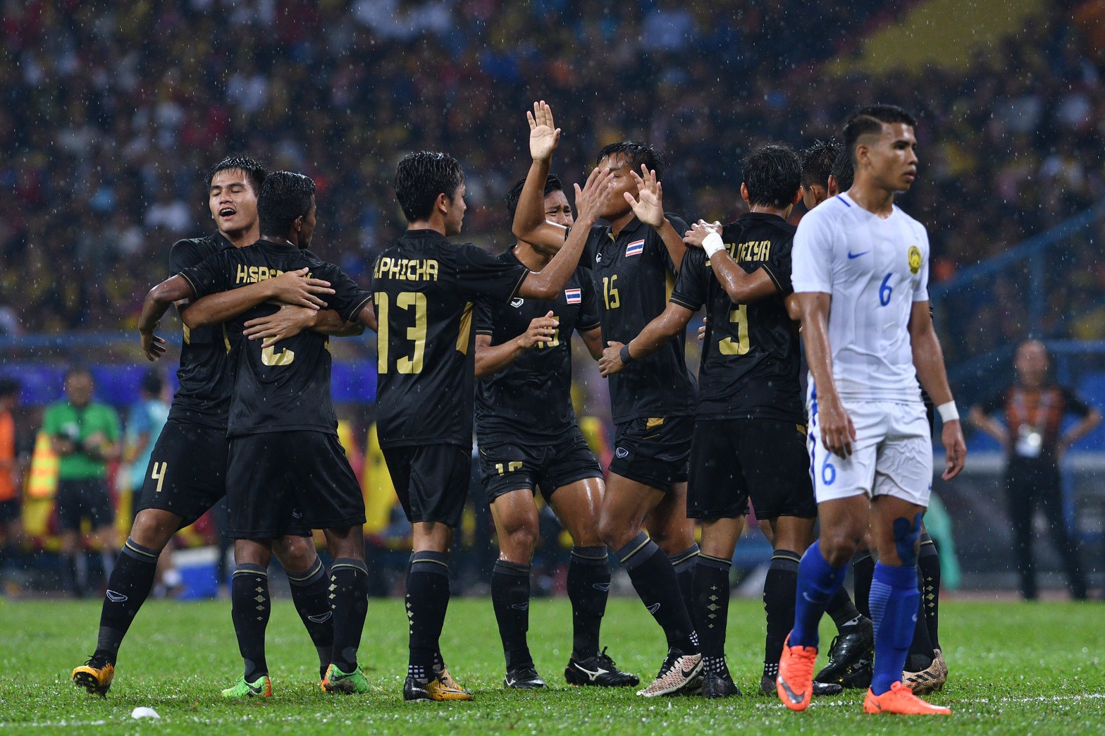 Đoàn thể thao Thái Lan được thưởng đậm dù không hoàn thành chỉ tiêu tại SEA Games 29. Ảnh: Siam