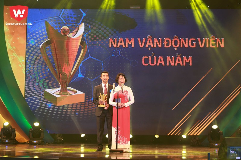 Cúp Chiến thắng 2017: Vinh danh Lê Thanh Tùng và Bùi Thu Thảo Cúp Chiến thắng 2017: Vinh danh Lê Thanh Tùng và Bùi Thu Thảo