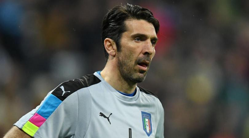 Buffon phủ nhận tin đồn chia tay ĐTQG.