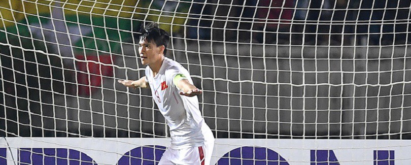 Công Vinh được FourFourTwo chấm điểm xuất sắc nhất trận gặp Myanmar