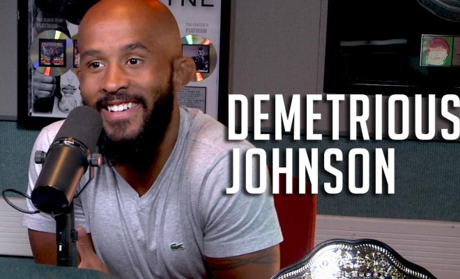 Demetrious Johnson gia hạn hợp đồng với UFC