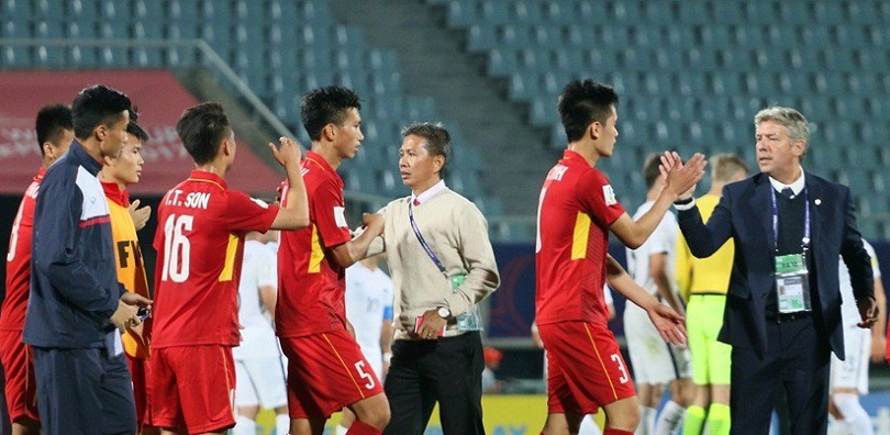 HLV Hoàng Anh Tuấn: Đá với Pháp, U20 Việt Nam phải "cay cú ăn thua"