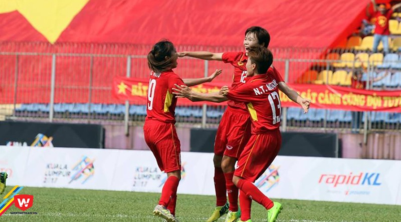 HLV Mai Đức Chung: "Chúng tôi đã bỏ lỡ cơ hội Vàng trước Thái Lan"