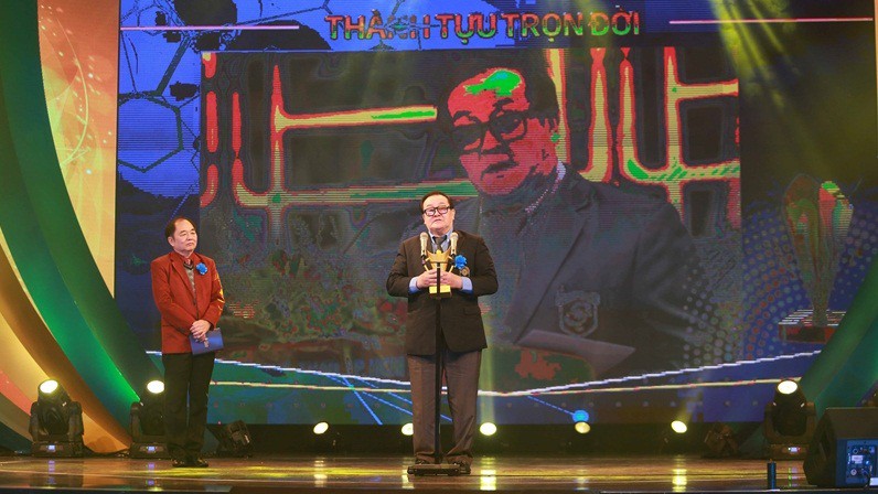 Hoàng Vĩnh Giang: Kỷ lục gia, chiến lược gia và một nghiệp đời thể thao Hoàng Vĩnh Giang: Kỷ lục gia, chiến lược gia và một nghiệp đời thể thao