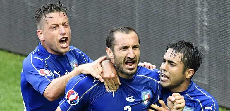 Italia 2-0 Tây Ban Nha: La Roja thành cựu vương