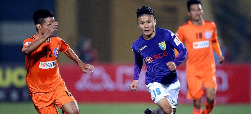 Video: Samson nhận thẻ đỏ, Hà Nội FC giành 1 điểm trước SHB Đà Nẵng