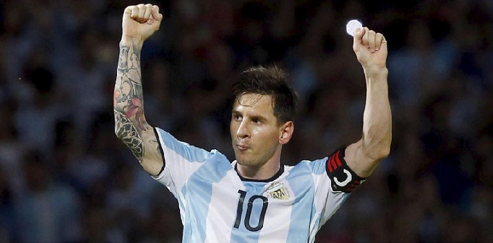 Messi phá kỷ lục ghi bàn của Batistuta với tuyệt phẩm đá phạt