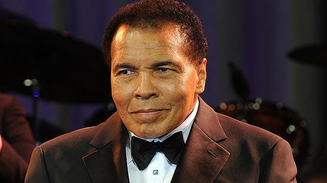 Muhammad Ali qua đời ở tuổi 74