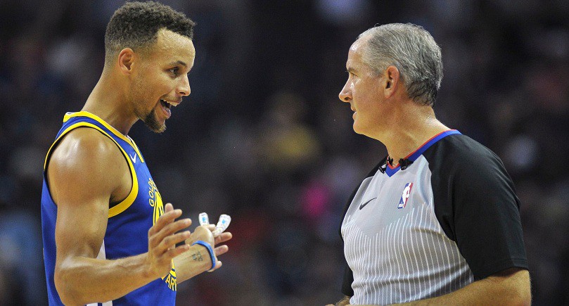 NBA 2017-18: Cavaliers thất thủ, Curry và Durant bị truất quyền thi đấu