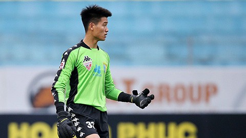 Những pha xử lý ngớ ngẩn tại vòng 15 V.League 2016