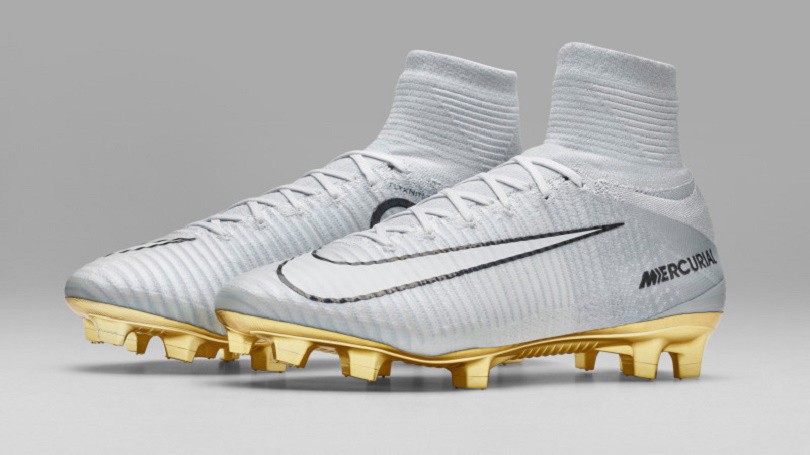 Nike tung giày “độc”, mừng Ronaldo giành Quả bóng Vàng 2016