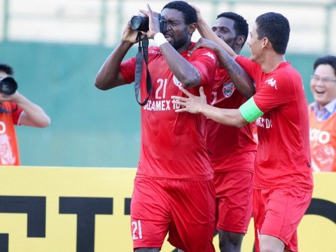 Nsi Amougou - cầu thủ đen đủi nhất sân Tam Kỳ