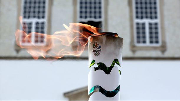 Ngọn đuốc Olympic 2016 giá trị thế nào mà có người muốn cướp?