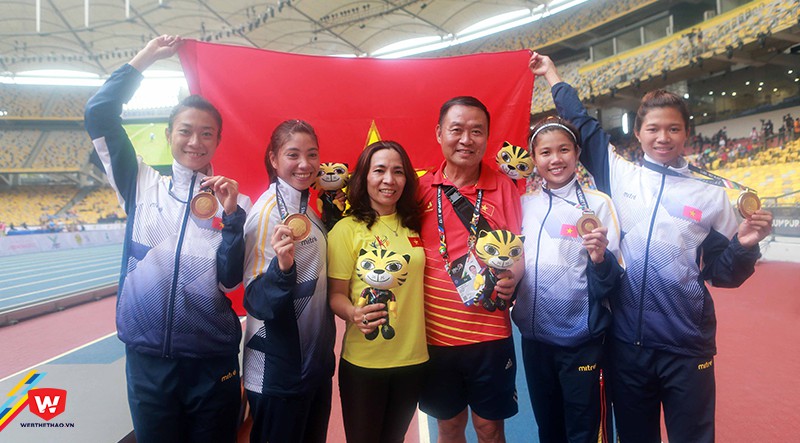 Suýt bị bỏ rơi, tổ chạy 4x100m nữ vẫn phá kỷ lục SEA Games 29