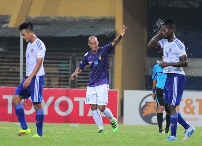 Top 5 pha bỏ lỡ đáng tiếc nhất vòng 11 V.League 2016