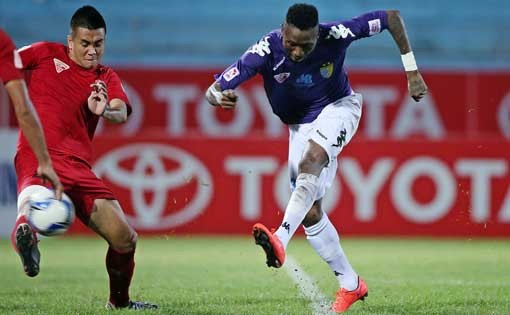Top 5 pha bỏ lỡ đáng tiếc nhất Vòng 9 V.League 2016