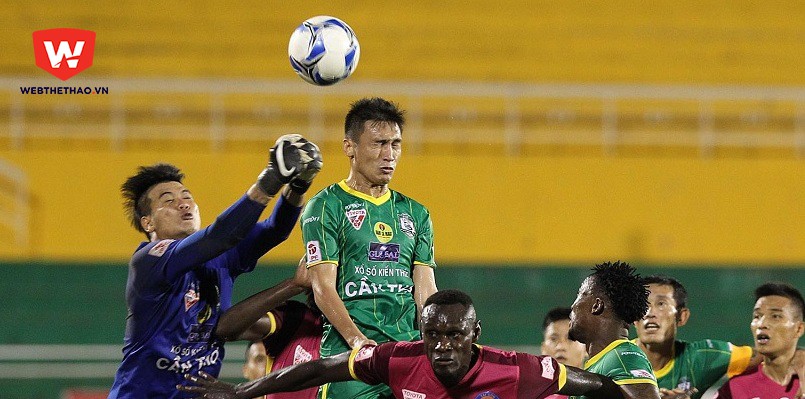 Top 5 pha cản phá hay nhất vòng 23 V.League 2016