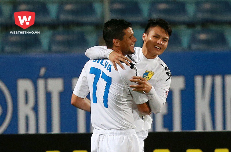 Vòng 5 V.League: Bùng nổ siêu phẩm