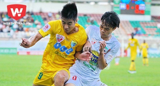 HAGL 2-3 FLC Thanh Hóa: Thua FLC Thanh Hóa, BLĐ HAGL vào sân phản đối trọng tài
