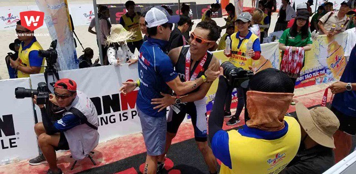 Ironman 70.3 Vietnam 2017: Tim Van Berkel giành chức vô địch