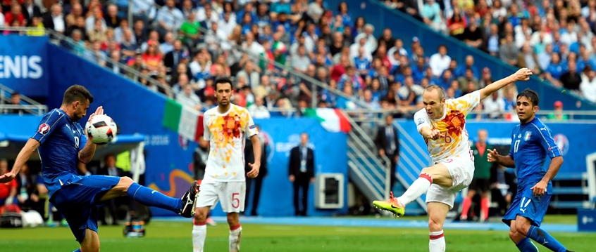 Italia 2-0 Tây Ban Nha: Đánh bại nhà ĐKVĐ, Italia gặp Đức ở tứ kết