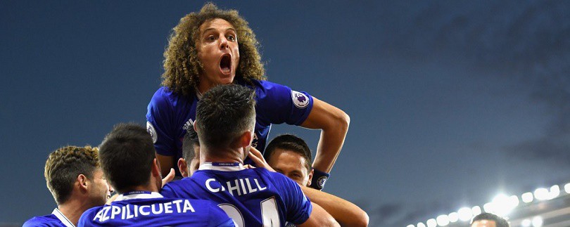 Southampton 0-2 Chelsea: "Phủ xanh" St Mary's