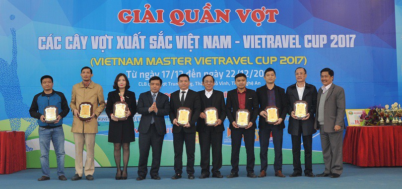 Tưng bừng giải các tay vợt xuất sắc Việt Nam
